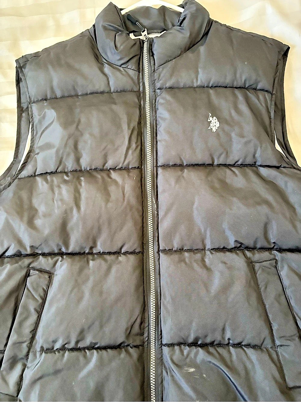 U.S. Polo Assn. Men's Signature Puffer Vest. Black Large